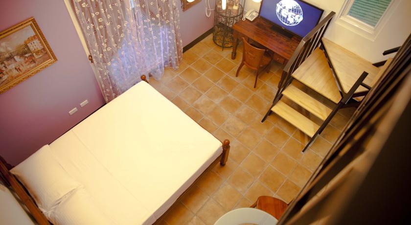Alongs Garden Bed and Breakfast Heng-ch'un Buitenkant foto